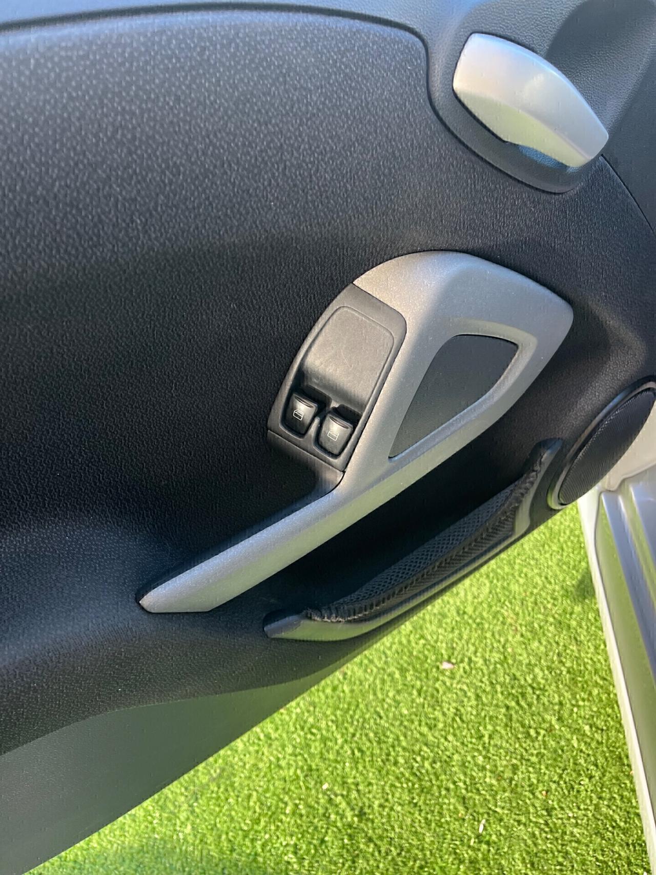 Smart ForTwo 1000 52 kW coupé pure