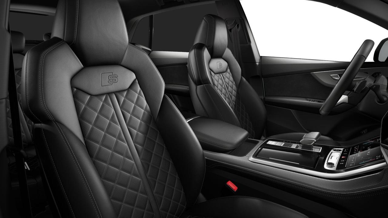 AUDI Audi Q8 SUV S line e-hybrid quattro 290 kW tiptronic
