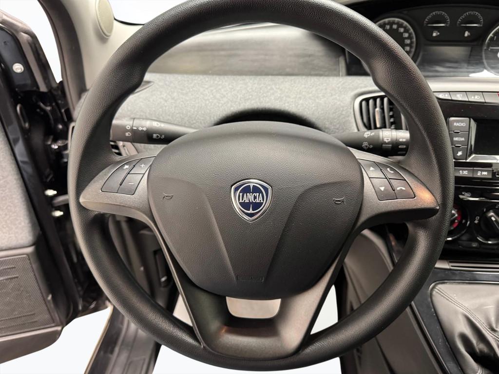 LANCIA Ypsilon III 2021 - Ypsilon 1.0 firefly hybrid Silver s&s 70c