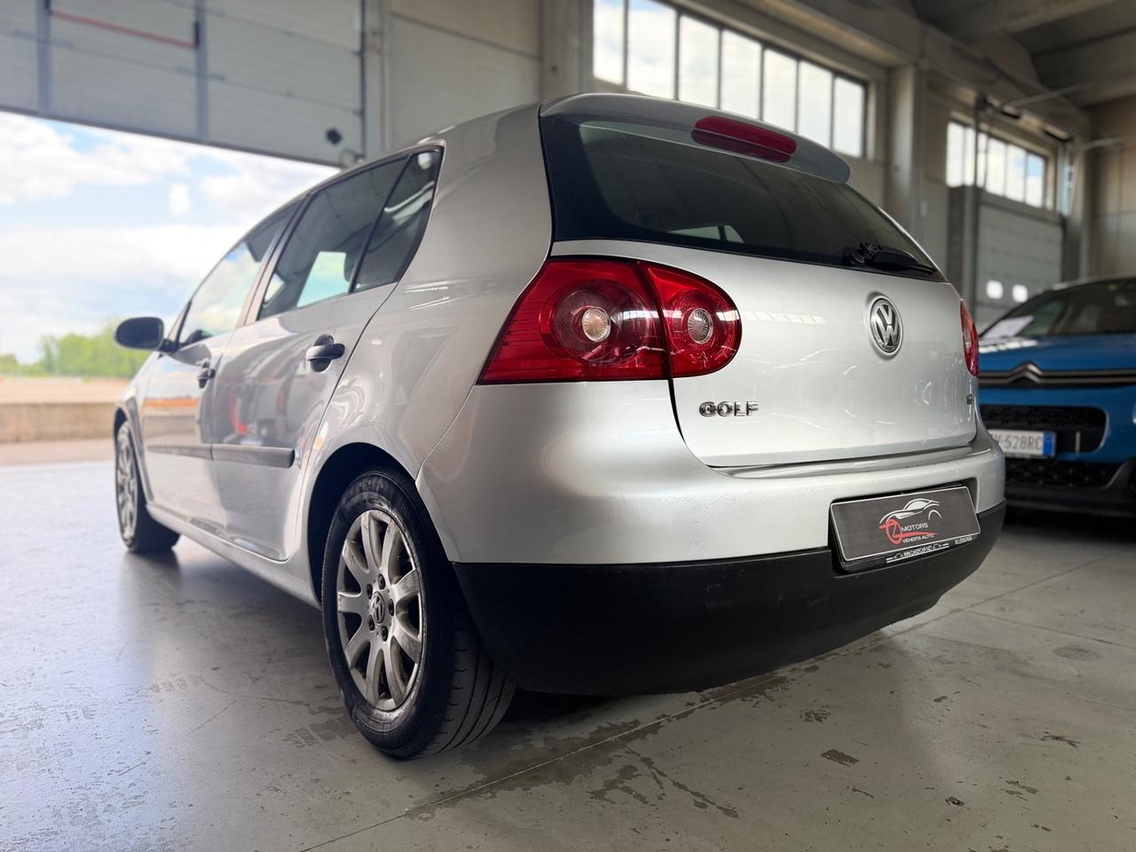 Volkswagen Golf comfortline 1.6 METANO NEOPATENTATI