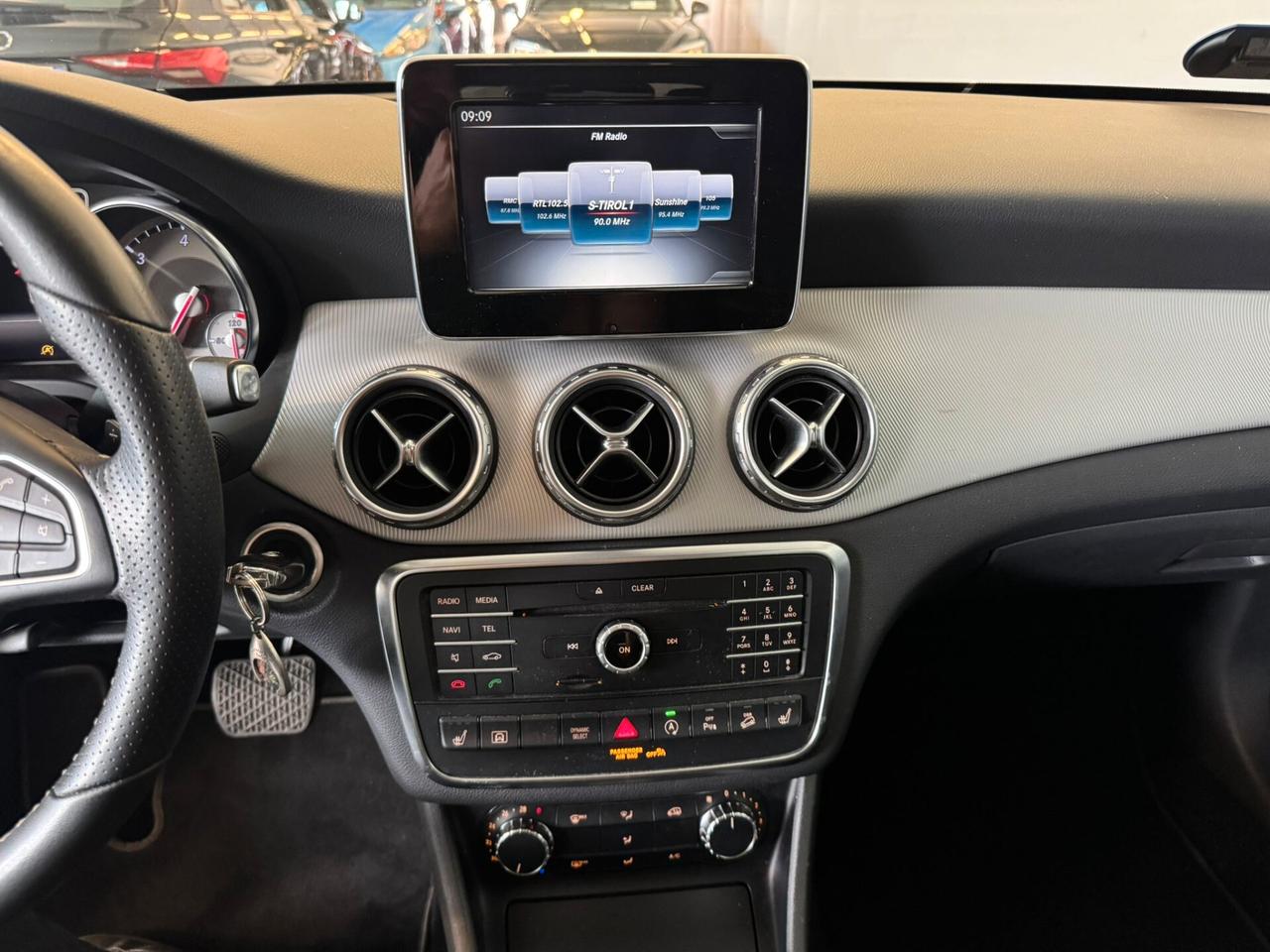 Mercedes-benz GLA 220 d Automatic 4Matic Urban