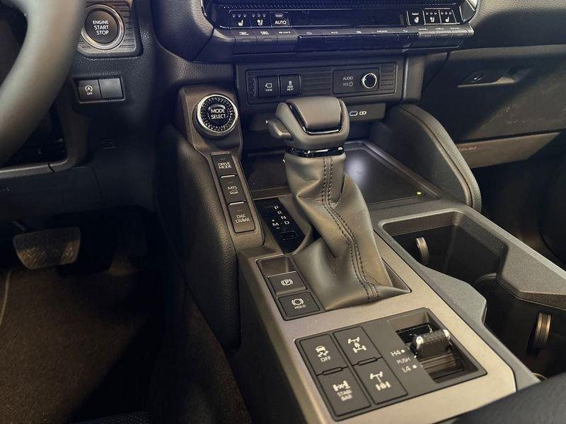 Toyota Land Cruiser 2.8L Diesel 48V MHEV PREMIUM A/T