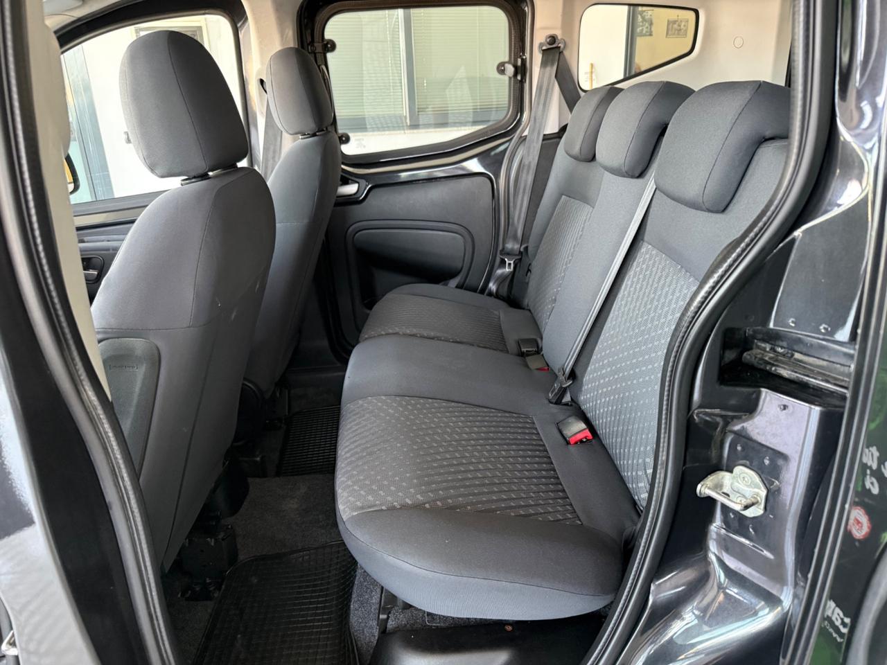 Peugeot Bipper Tepee 1.3 HDi 75 FAP Stop&Start Outdoor
