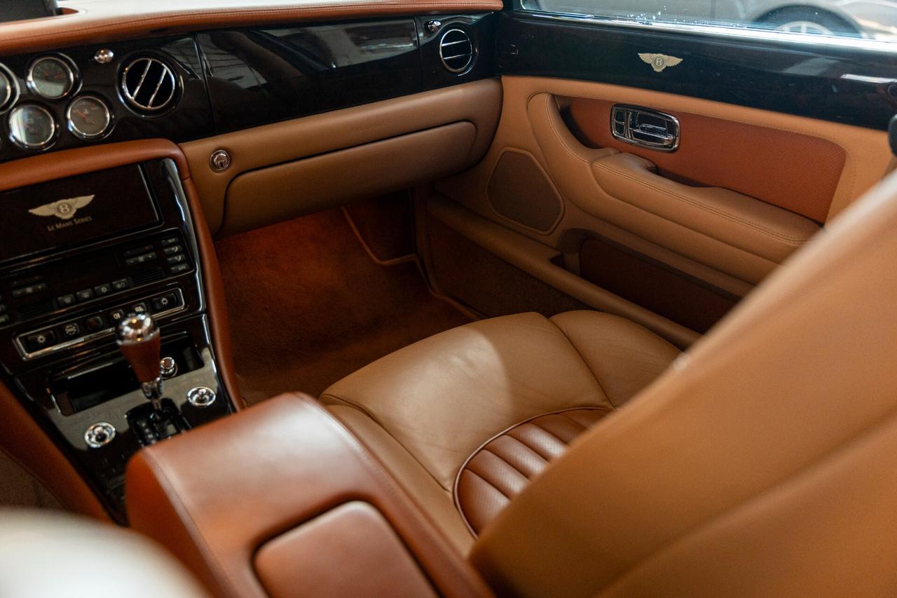 Bentley Arnage Le Mans Series