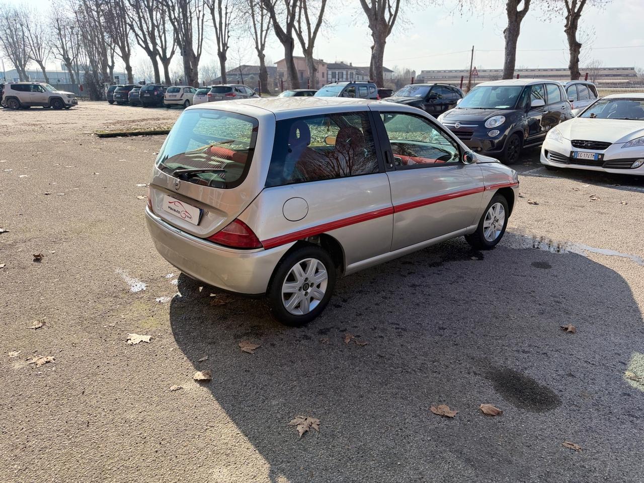 Lancia Y 1.2i cat Elefantino Blu