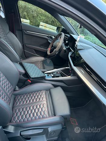 Audi A3 RS 3 Sedan TFSI quattro S tronic