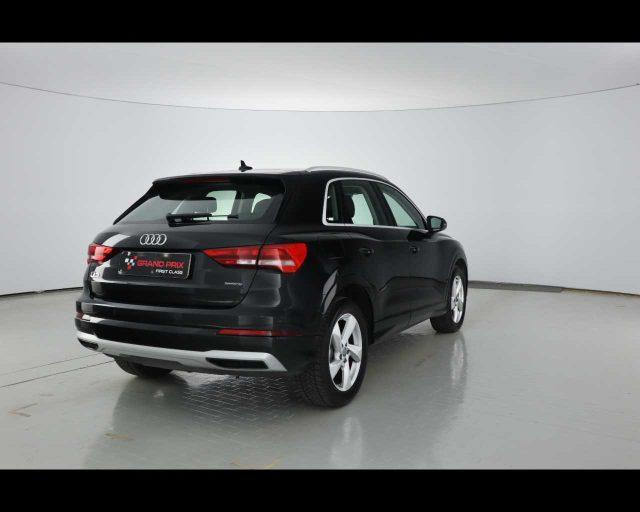 AUDI Q3 35 TDI quattro S tronic Business Advanced