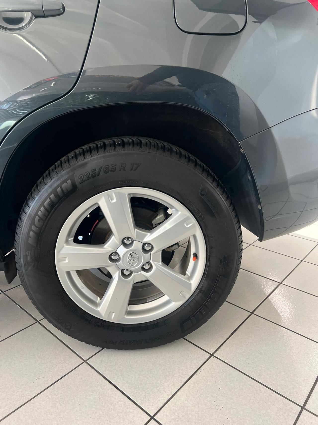 Toyota RAV 4 RAV4 2.2 D-4D 177 CV Luxury