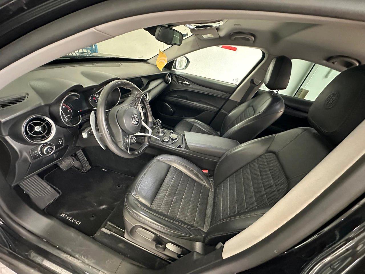 Alfa Romeo Stelvio 2.2 t Super rwd 180cv auto