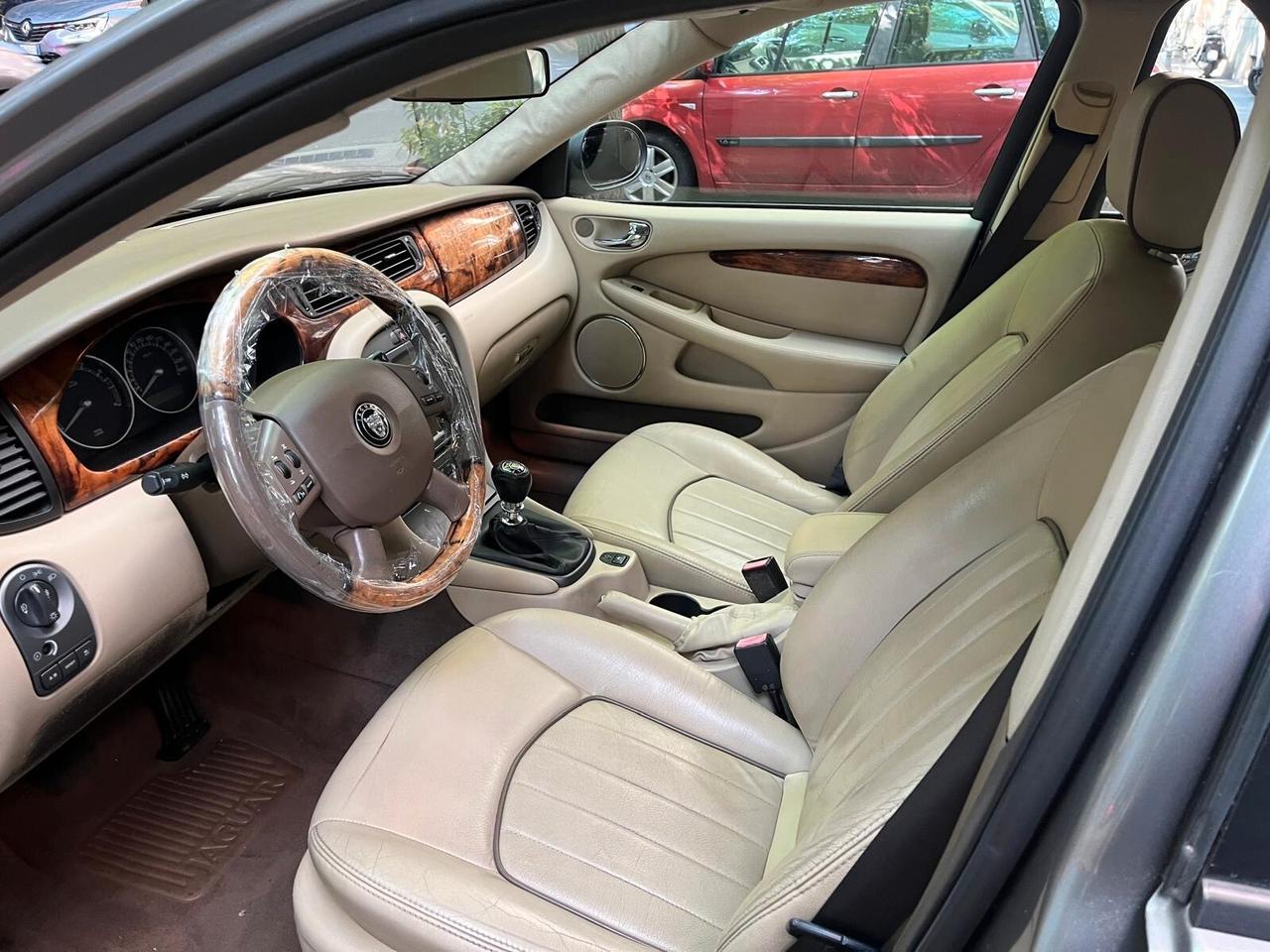 Jaguar X-Type 2.5 V6 24V cat Executive