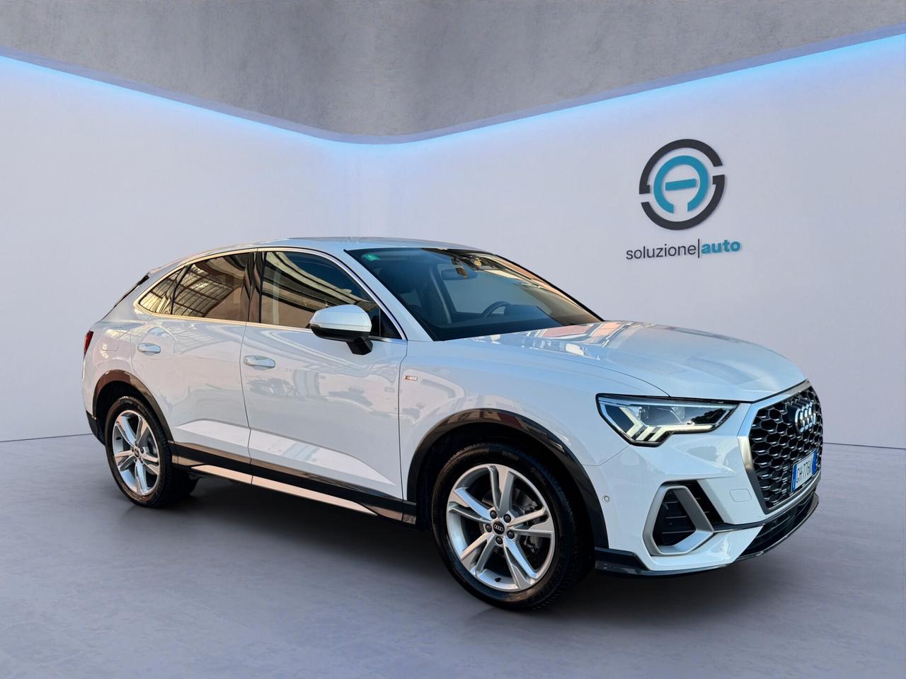 Audi Q3 35 TDI S tronic line edition