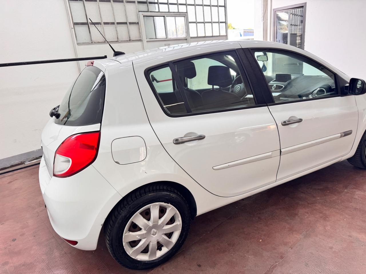 Renault Clio 1.2 16V 5 porte GPL Dynamique