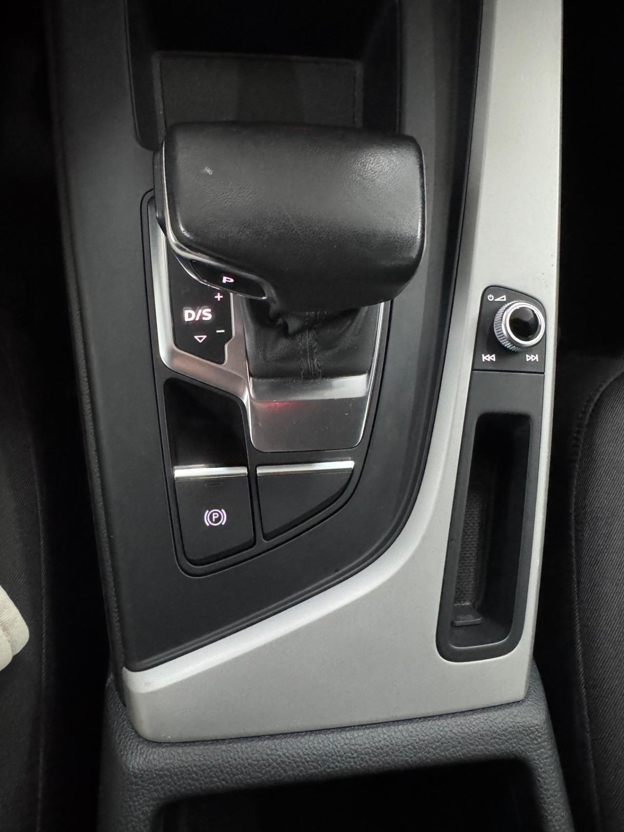 Audi A4 30 TDI/136 CV S tronic Business