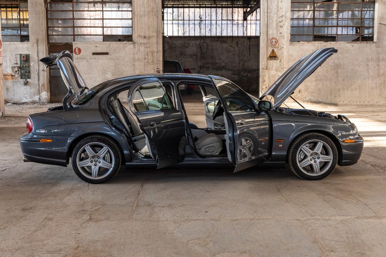 Jaguar S-Type (X202) 4.2 V8 32V cat R