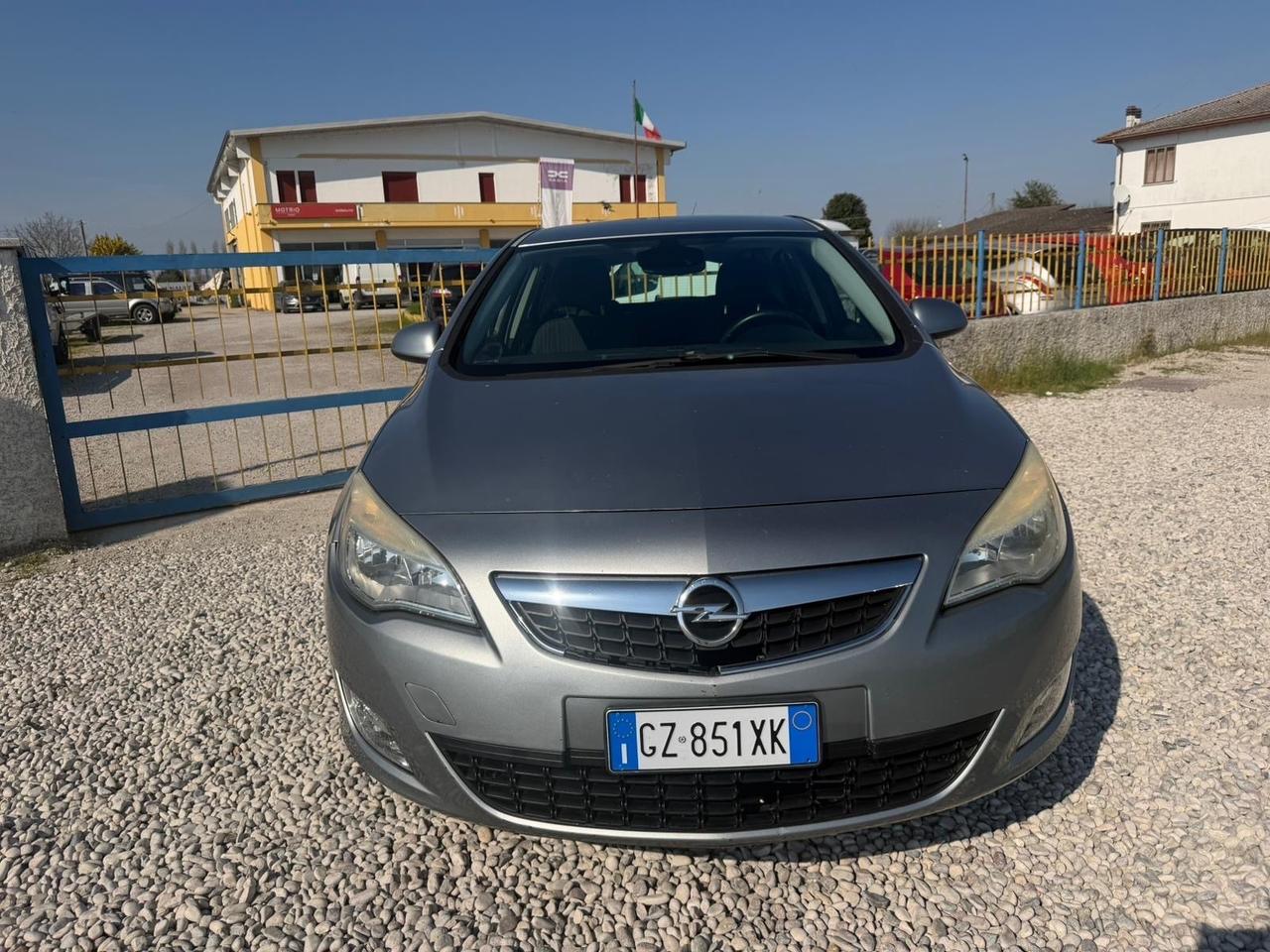 Opel Astra 1.4 16V Twinport 5 porte Enjoy
