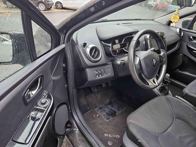 RENAULT Clio 1.5 dCi Costume National/LEGGI