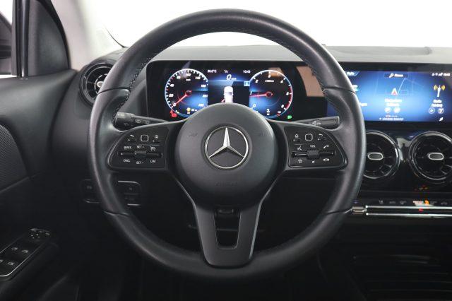 MERCEDES-BENZ CLA sse GLA GLA 180 d Automatic Business
