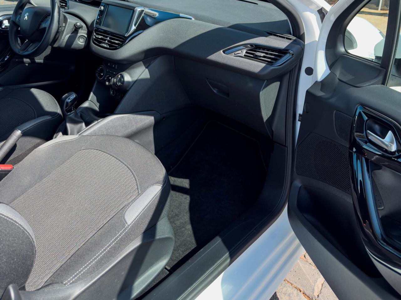 Peugeot 208 1.6 BlueHDi 75 CV Active - 2016