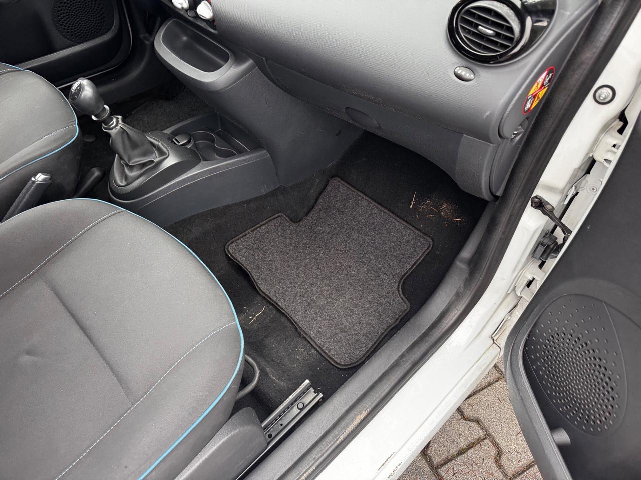 Renault Twingo 1.2 16V Live 2 posti neopatentati