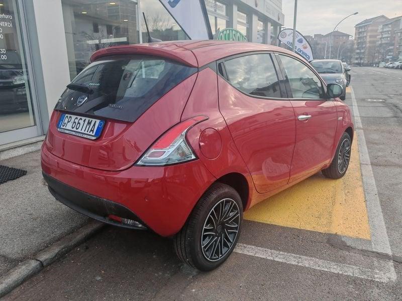 Lancia Ypsilon 1.0 FireFly 5 porte S&S Hybryd Gold