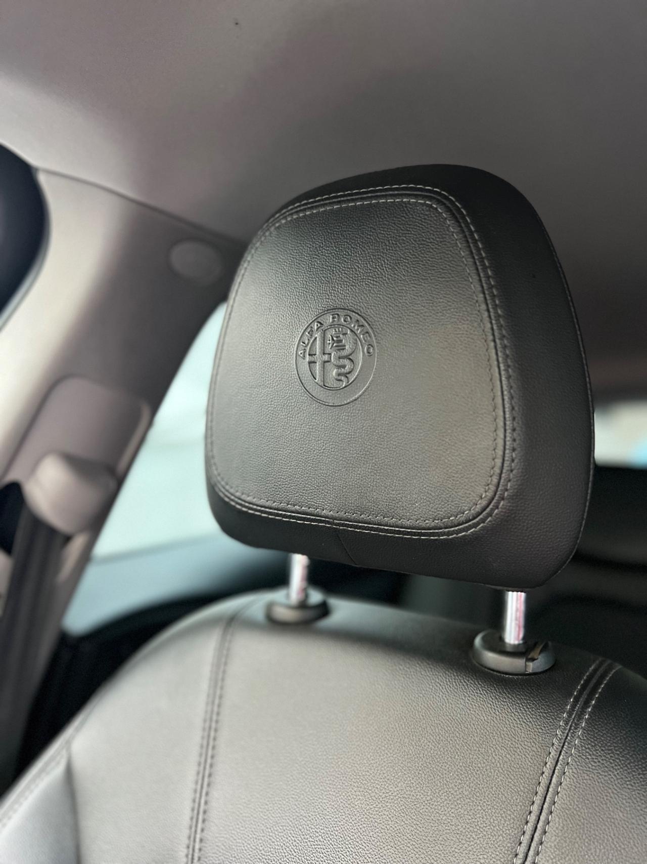 Alfa Romeo Stelvio 2.2 Turbodiesel 190 CV Q4 Sprint - TOTAL BLACK