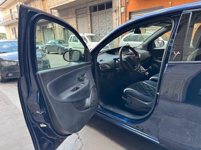 Lancia Ypsilon 1.3 MJT 95 CV Gold Euro 6