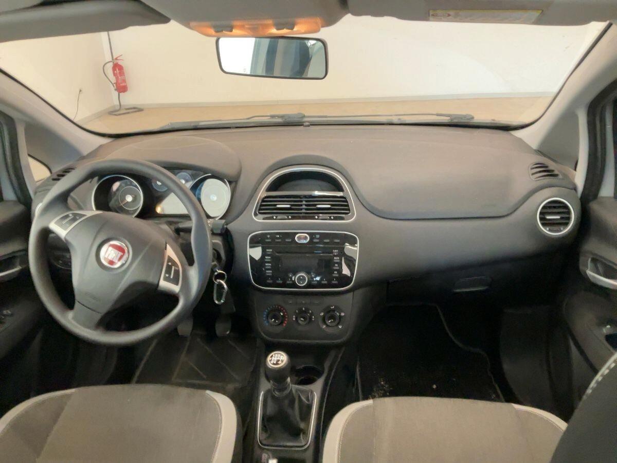 AUTO IN ARRIVO Fiat Punto 1.2 8V 5 porte Lounge
