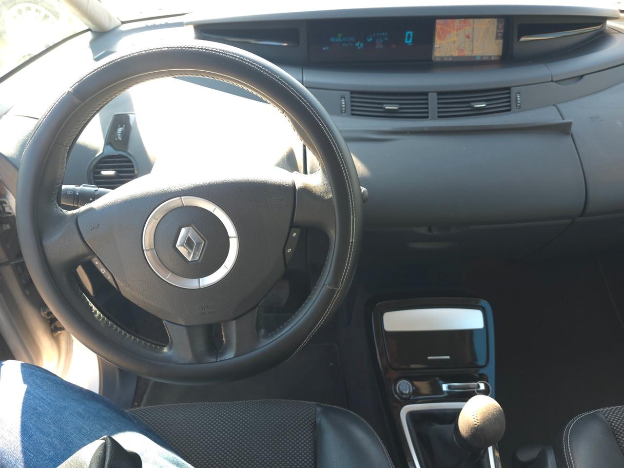 Renault Espace Grand 2.0 dCi 175CV Initiale