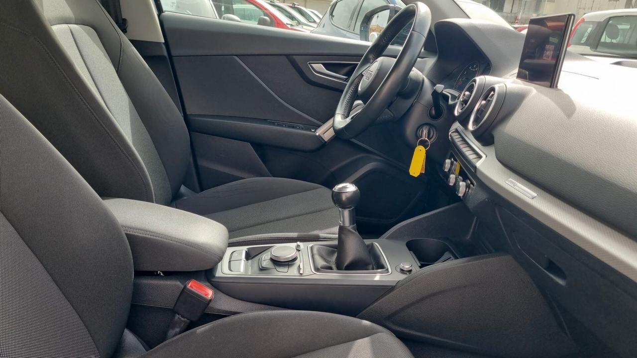 Audi Q2 30 TFSI Business