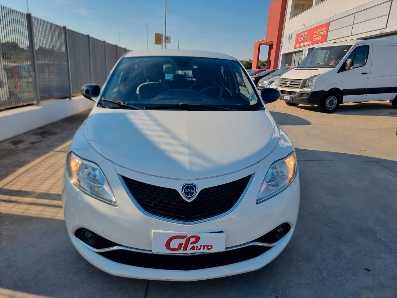 Lancia Ypsilon 1.2 69 CV 5 porte GPL Ecochic Gold GPL