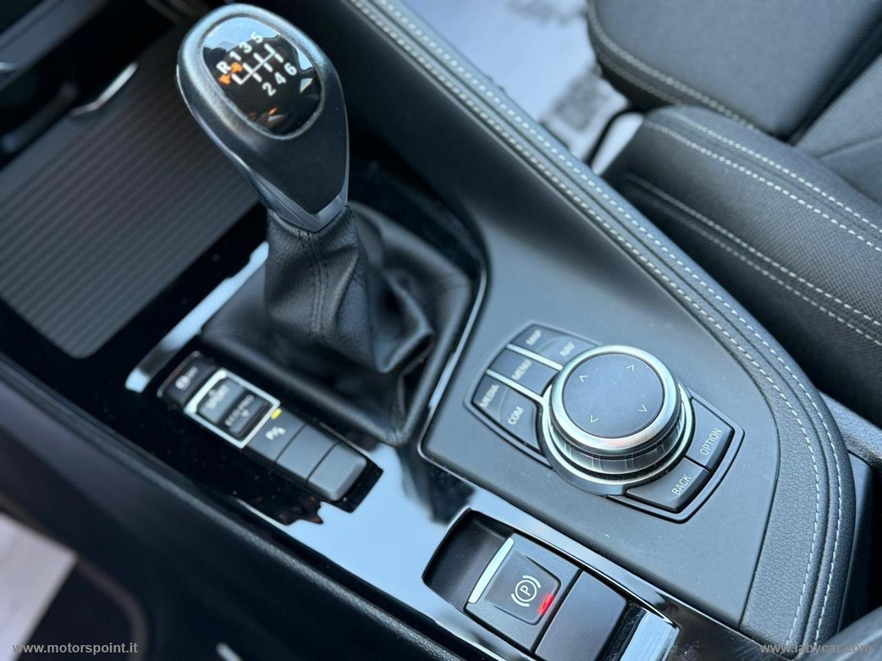 BMW X2 sDrive16d Goldplay Edition