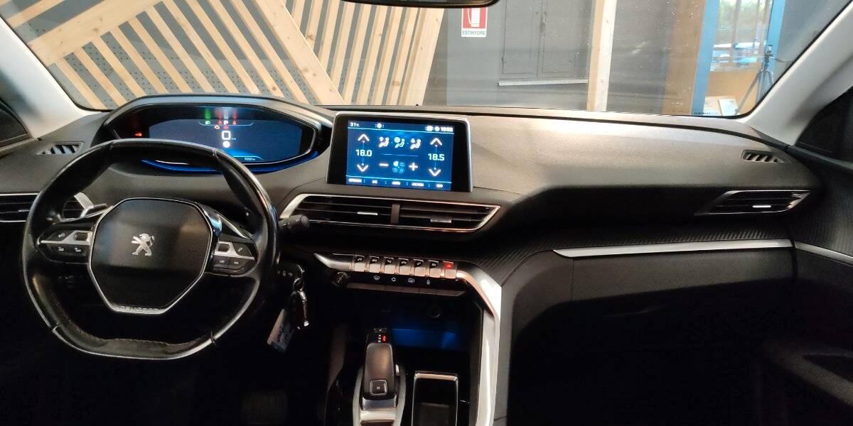 Peugeot 3008 1.5 bluehdi Business s&s 130cv eat8