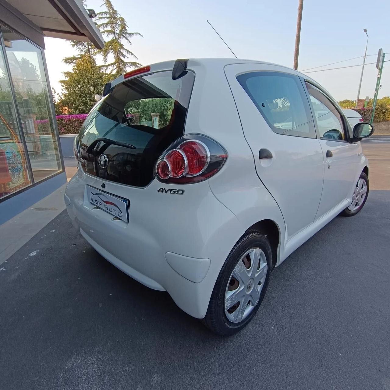 Toyota Aygo 1.0 Connect OTTIMA IN TUTTO