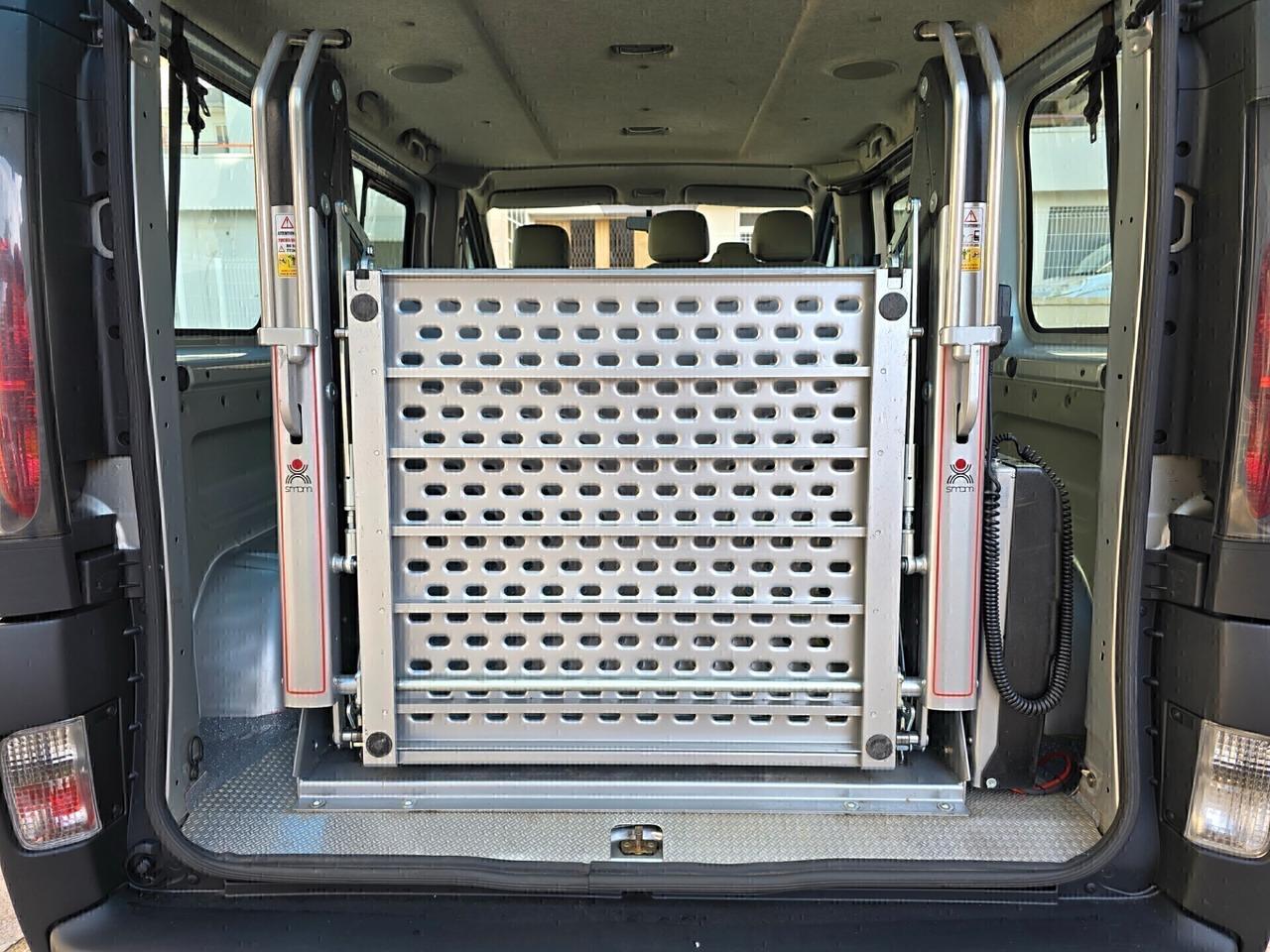 Nissan Primastar con Pedana Trasporto Disabili