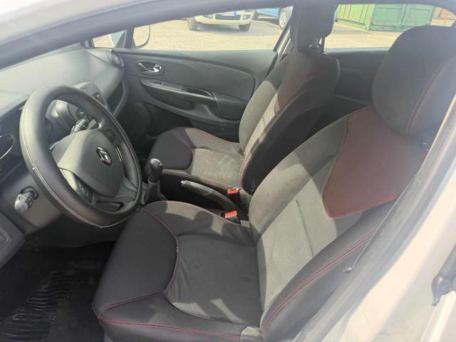 RENAULT Clio 1.2 75CV 5 porte Live senza nessun lavoro da fare