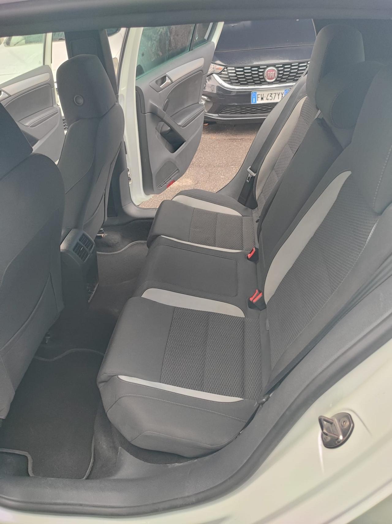 Volkswagen Golf 2.0 TSI 4mot. DSG 5p. R