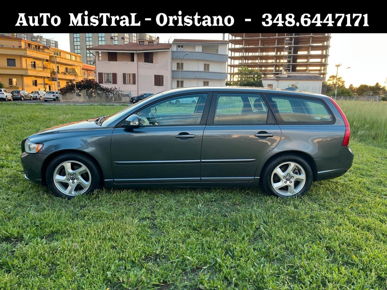 Volvo V50 D2 Momentum