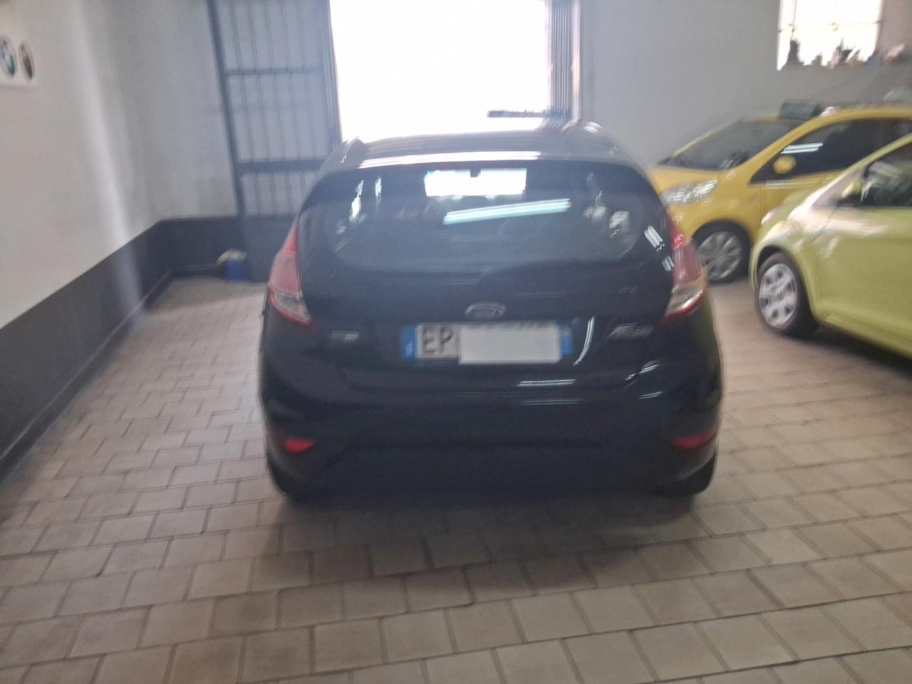 Ford Fiesta 1.5 TDCi 75CV 5 porte unico prop 2013