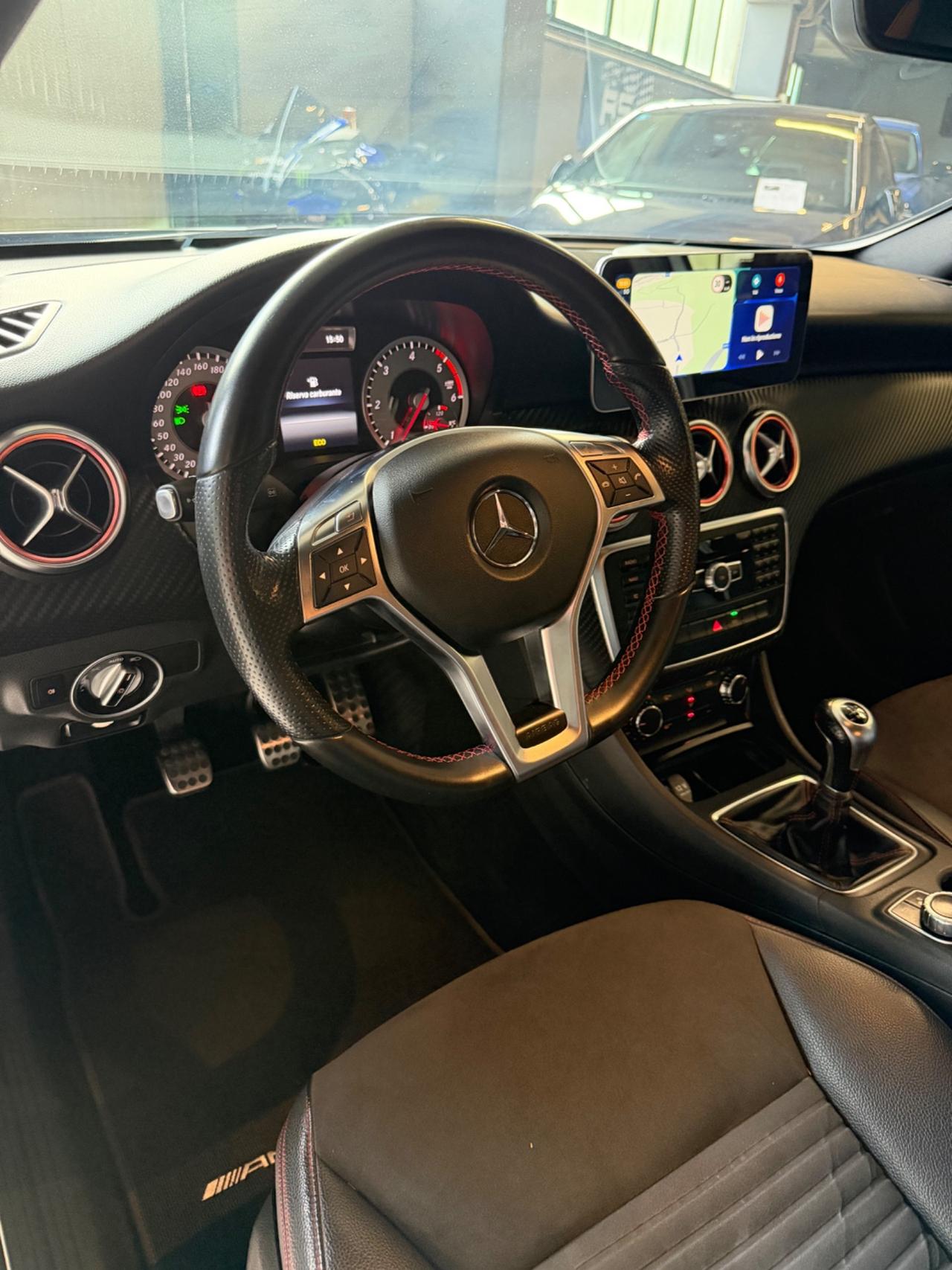 Mercedes-benz A 200 CDI PREMIUM AMG KMCERT GARANZ