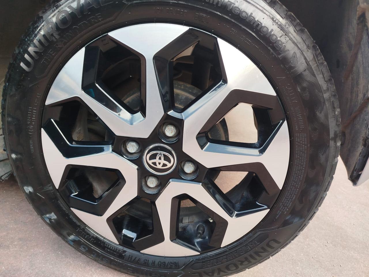 AYGO 1.0 AUTOMATICA* PREZZO VERO* 5 PORTE UNIPRO- KM CERTI- GARANZIA 12 MESIU