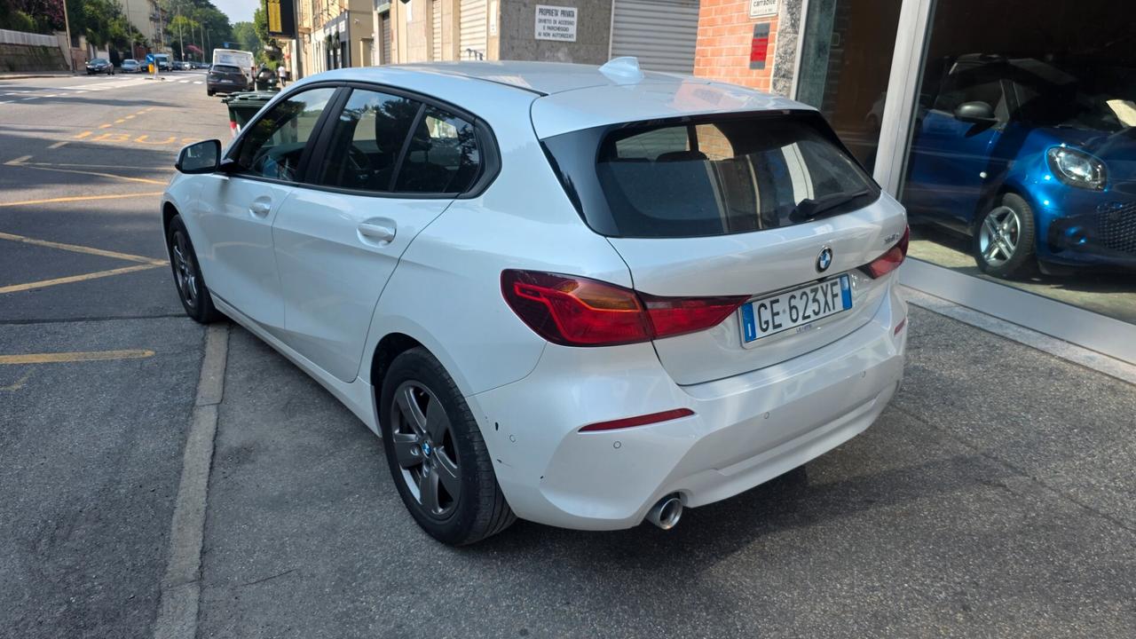 Bmw 116 116d 5p. Business Advantage