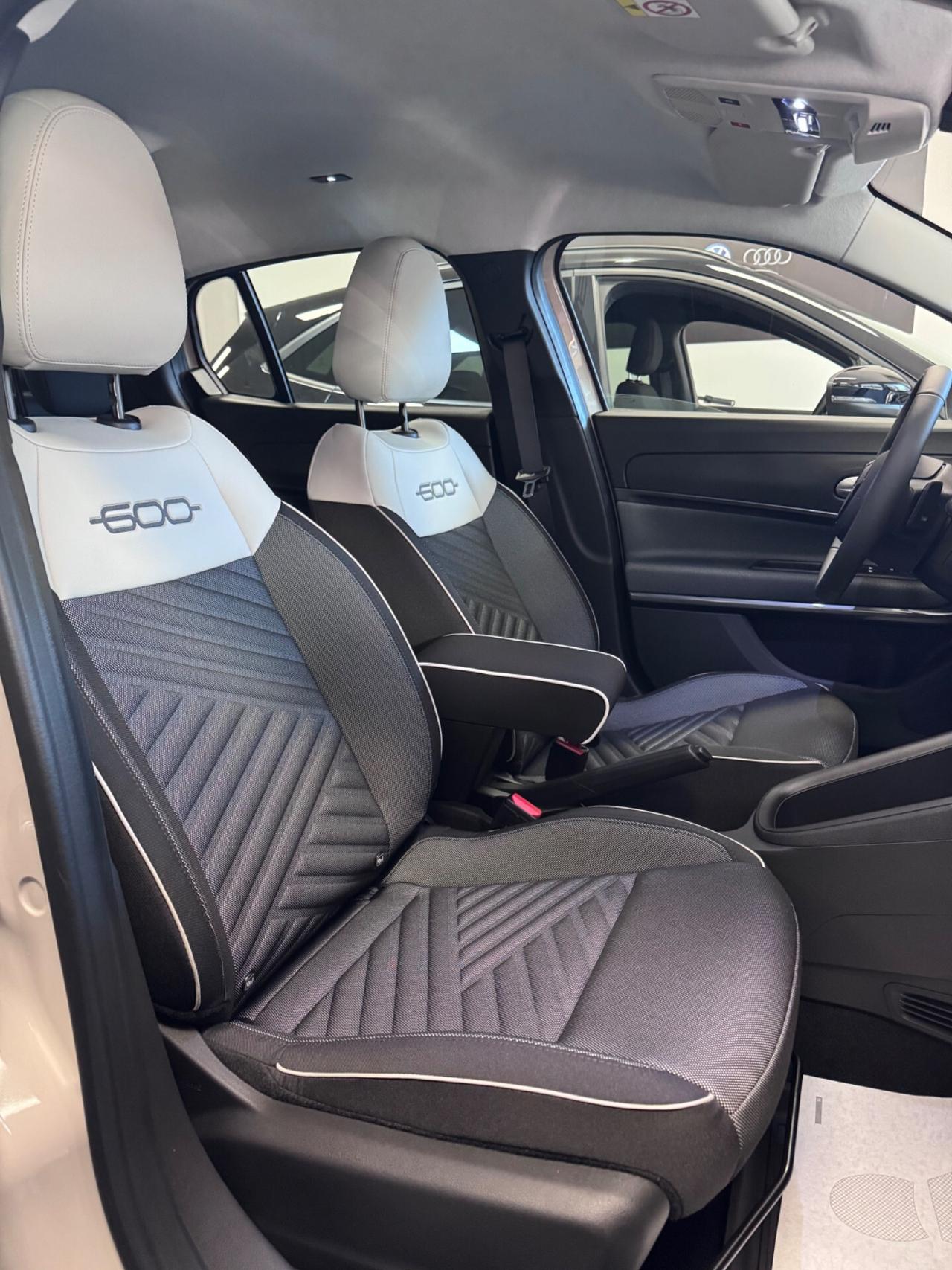 NEW Fiat 600 Hybrid 100 CV DCT MHEV