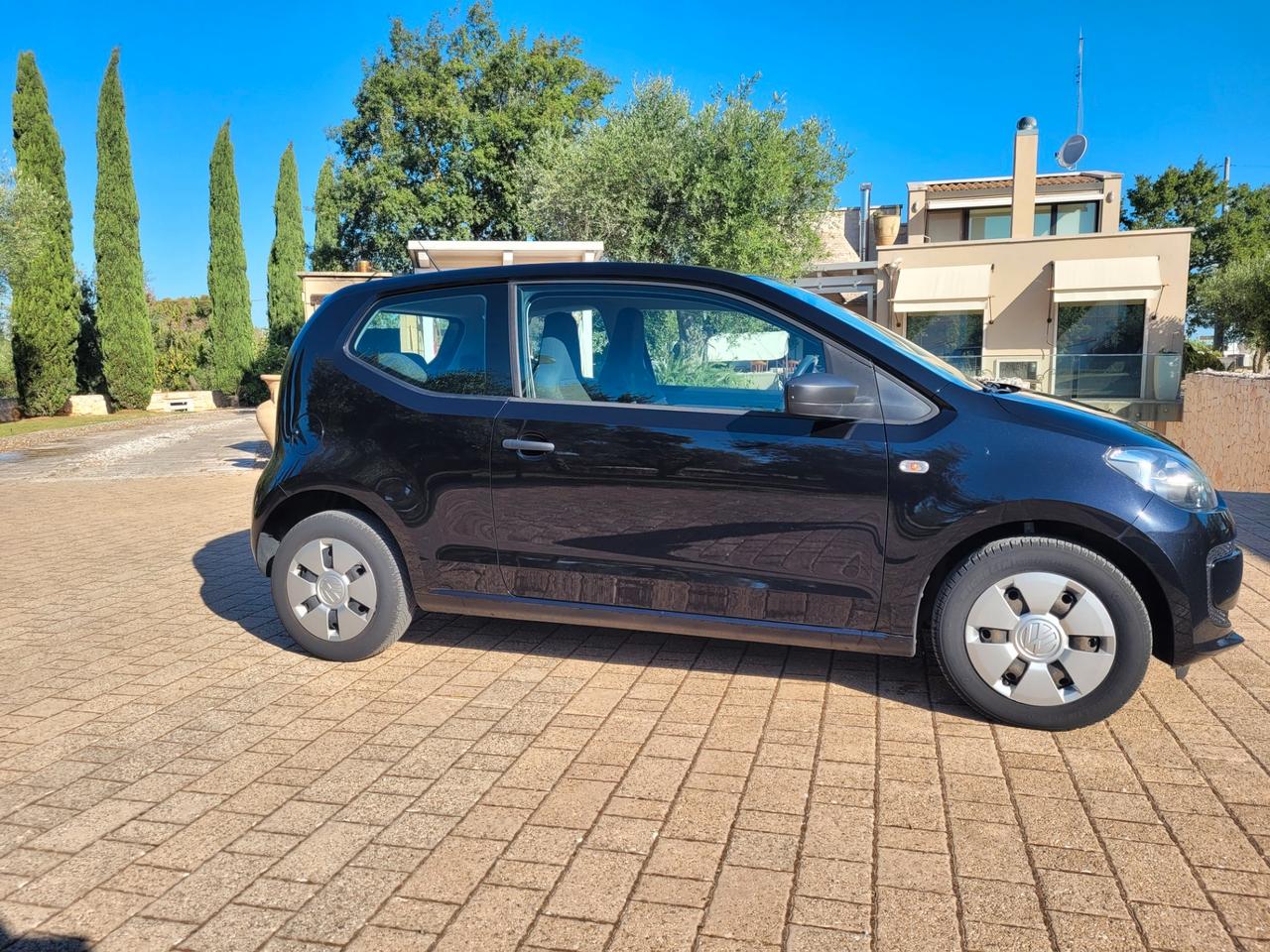 Volkswagen up! 1.0 75 CV 3p. take up!