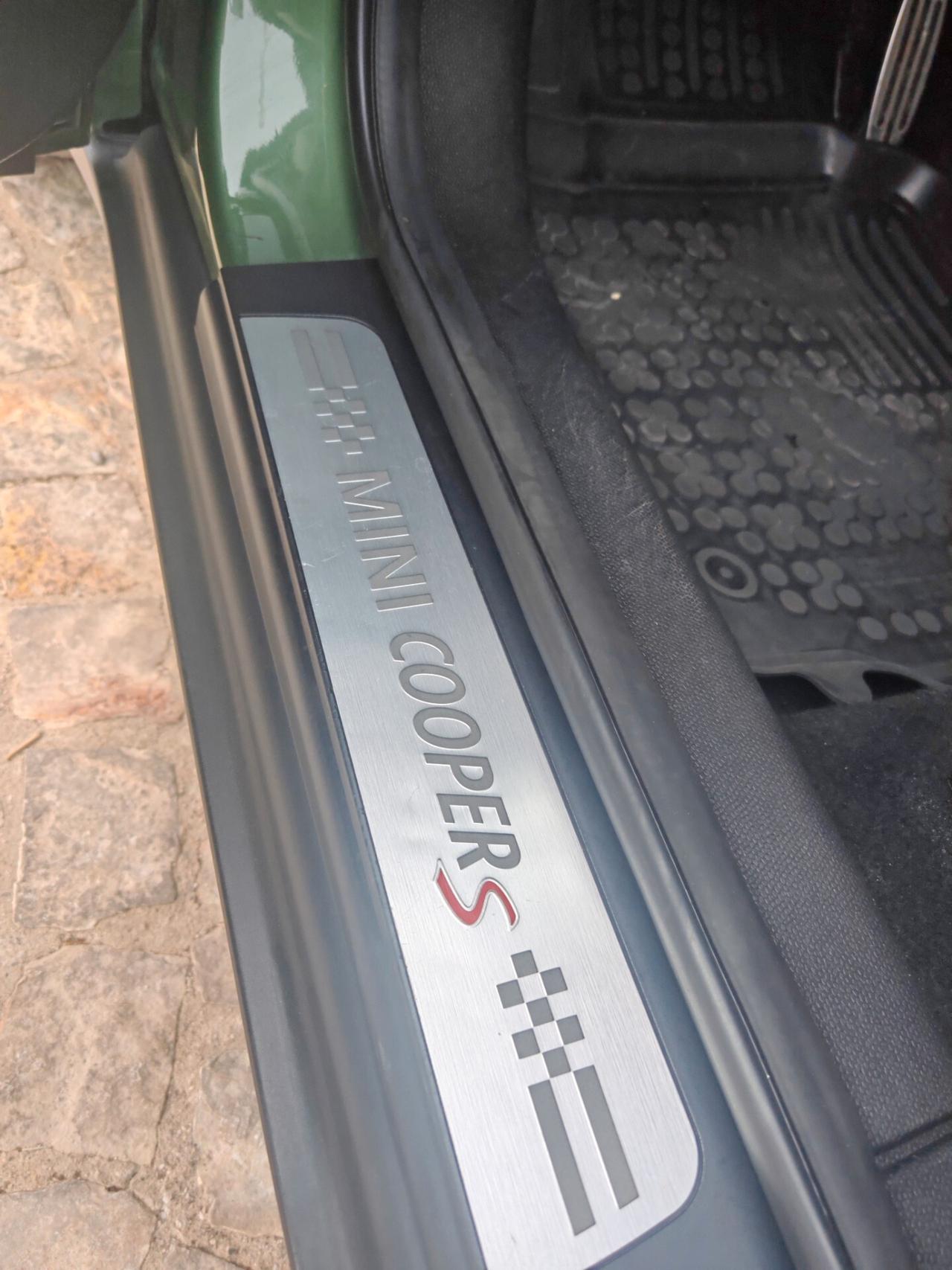 MINI Countryman Cooper SD 2.0 143 CV – Business XL (2016)