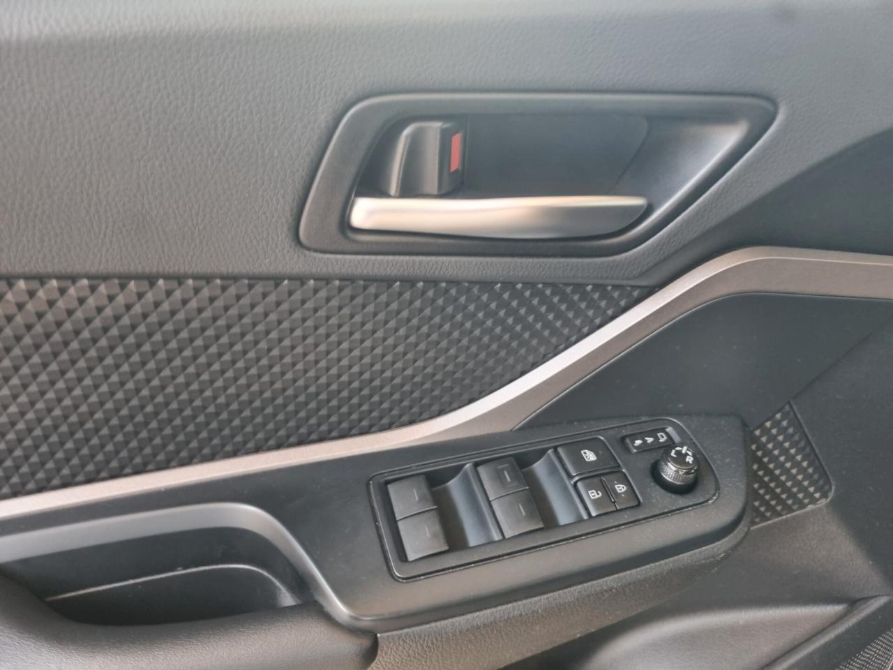 Toyota C-HR 1.8 Hybrid E-CVT Lounge