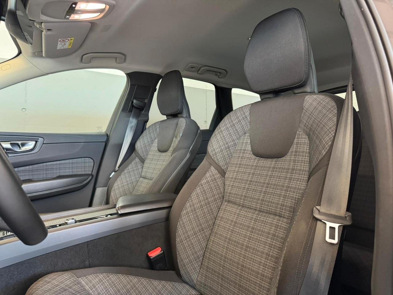 Volvo XC 60 XC60 B4 (d) AWD Geartronic Momentum