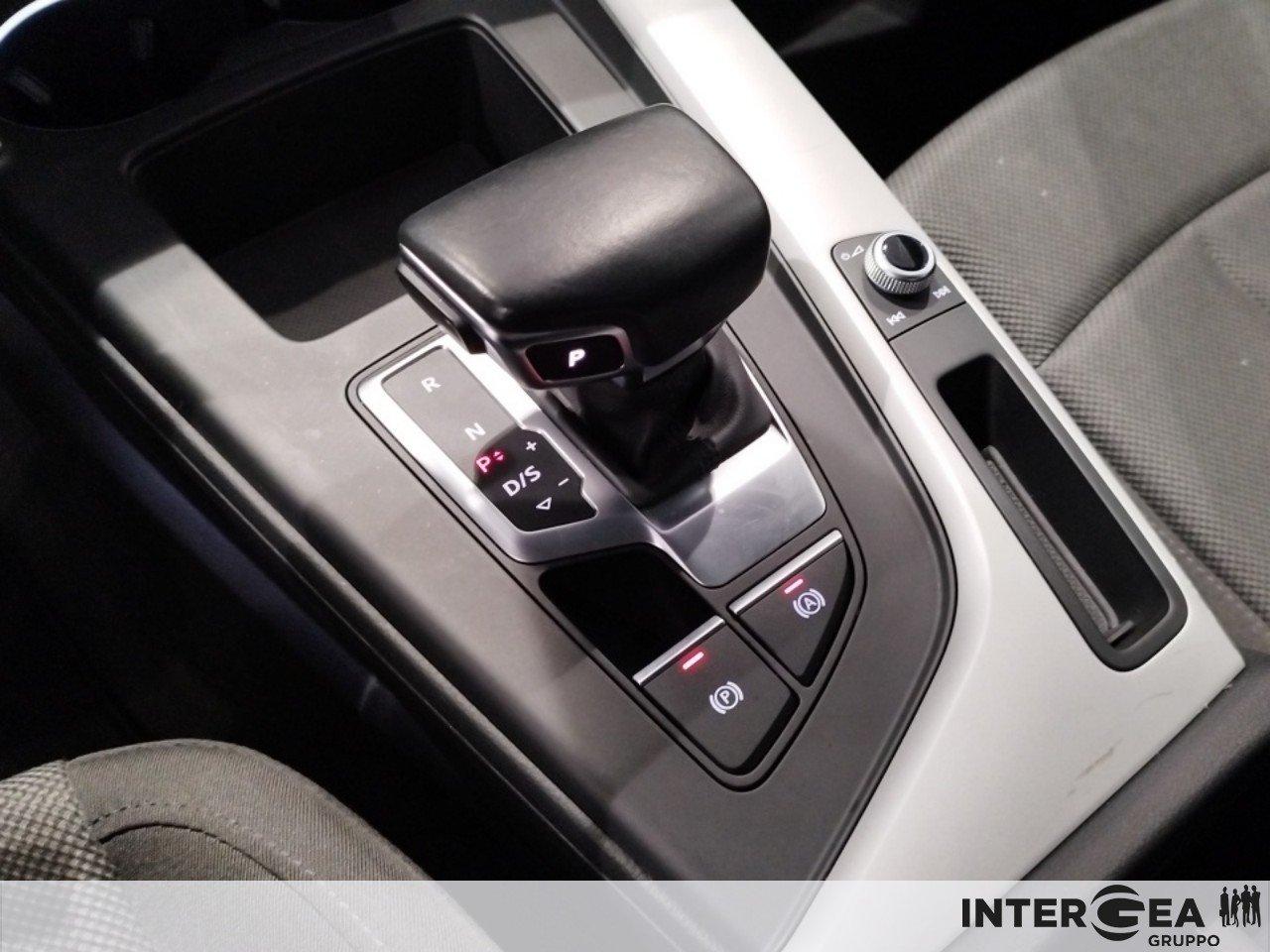 AUDI A5 Sportback 35 2.0 tdi mhev Business Advanced 163cv s-tronic