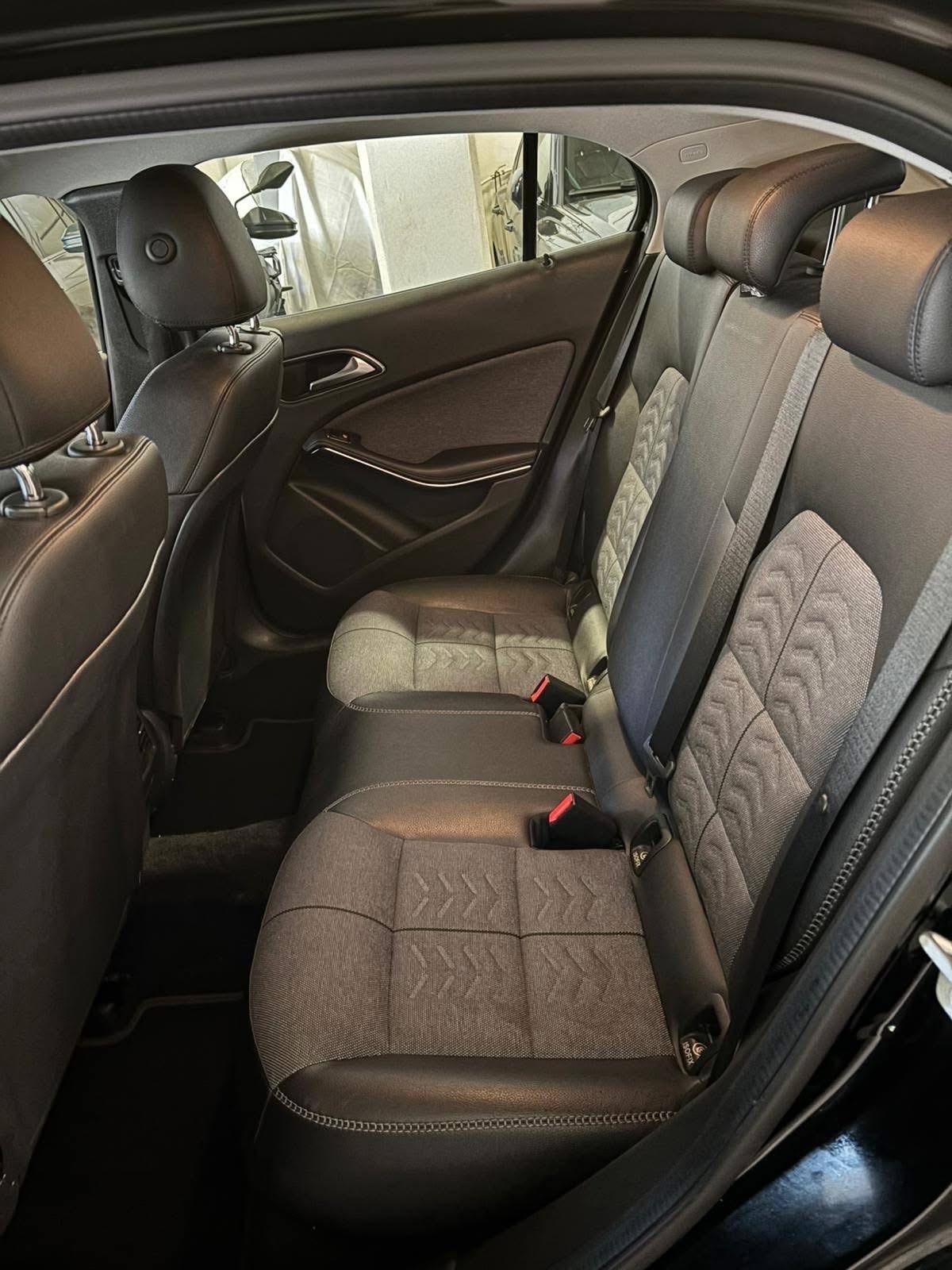 Mercedes-benz GLA 180 d Business