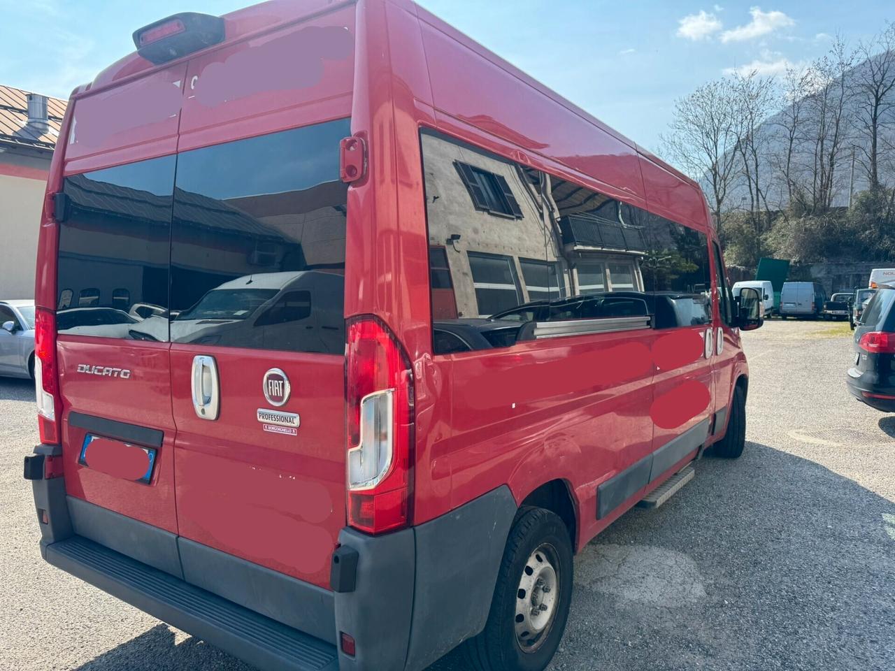 Fiat Ducato 35 2.3 MJT 150CV PLM-TA 9 POSTI Vetrato