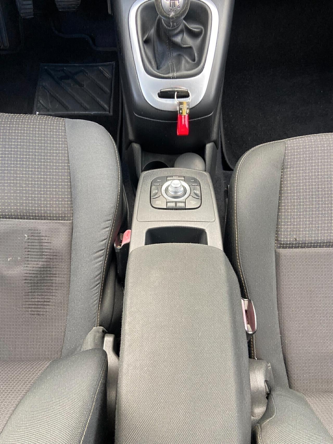 Renault Scenic X-Mod 1.5 dCi 110CV Luxe